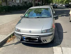 Silber Gebraucht 2001 Fiat Punto Kleinwagen | 1.000 €