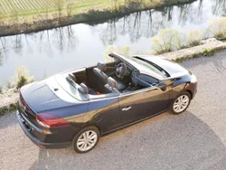 Schwarz Gebraucht 2011 Renault Mégane Cabriolet Luxe Cabrio | 8.750 €