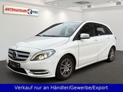 Weiß Gebraucht 2014 Mercedes B180 Van / Kleinbus | 7.999 € (Guter Preis)