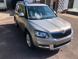 Beige Gebraucht 2014 Skoda Yeti Outdoor Elegance SUV | 15.500 €