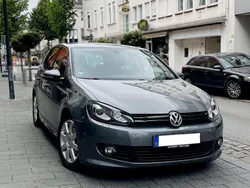 Grau Gebraucht 2011 VW Golf VI R-line Limousine | 8.200 € (Etwas zu teuer)