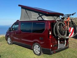 Rot Gebraucht 2024 Nissan Primastar Van / Kleinbus | 49.990 €