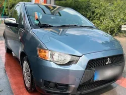 Blau Gebraucht 2009 Mitsubishi Colt Kleinwagen | 2.400 € (Fairer Preis)