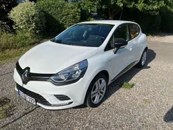 Weiß Gebraucht 2017 Renault Clio IV LIMITED Limousine | 8.100 € (Fairer Preis)