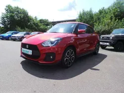 Burning red metallic Gebraucht 2024 Suzuki Swift Sport Limousine | 19.900 € (Etwas zu teuer)