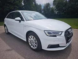 Weiß Gebraucht 2017 Audi A3 Sportback e-tron Comfort Limousine | 16.490 € (Fairer Preis)