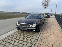 Schwarz Gebraucht 2003 Mercedes E320 Avantgarde Limousine | 1.500 € (Superpreis)