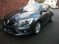 Grau Gebraucht 2020 Renault Mégane GrandTour Kombi | 13.500 € (Guter Preis)