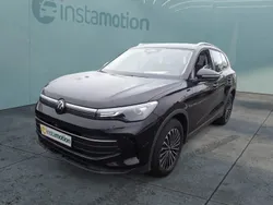 Schwarz Gebraucht 2024 VW Tiguan Life SUV | 37.551 € (Teuer)