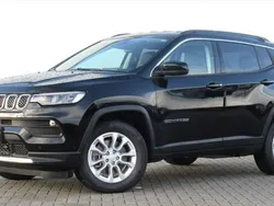 Schwarz / solidblack / uni Gebraucht 2022 Jeep Compass Limited SUV | 28.950 € (Fairer Preis)