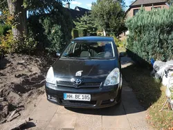 Schwarz Gebraucht 2005 Toyota Corolla Verso Van / Kleinbus | 3.850 € (Guter Preis)