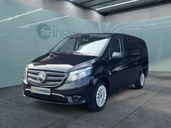 Schwarz Gebraucht 2023 Mercedes Vito Van / Kleinbus | 47.249 €