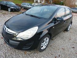 Schwarz Gebraucht 2012 Opel Corsa Selection Limousine | 2.499 € (Superpreis)