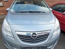 Grau Gebraucht 2011 Opel Meriva Edition Van / Kleinbus | 3.750 € (Guter Preis)
