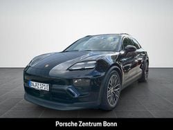 Tiefschwarzmetallic Gebraucht 2025 Porsche Macan SUV | 85.950 €