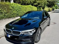 Schwarz Gebraucht 2018 BMW 530 Shadowline Kombi | 25.900 € (Fairer Preis)