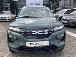 Olivgrau Gebraucht 2023 Dacia Spring Extreme Kleinwagen | 13.990 € (Guter Preis)