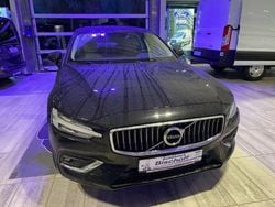 Onyx black (metallic) Gebraucht 2021 Volvo S60 Inscription Limousine | 23.980 € (Guter Preis)