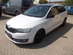 Weiß Gebraucht 2014 Skoda Rapid Style Kombi | 7.800 € (Fairer Preis)