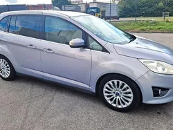 Grau Gebraucht 2011 Ford Grand C-Max Titanium Van / Kleinbus | 3.300 € (Fairer Preis)