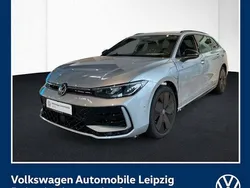 Silbern Gebraucht 2024 VW Passat R-line Kombi | 62.930 €