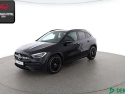 Schwarz (metallic) Gebraucht 2021 Mercedes GLA250 AMG SUV | 36.880 € (Fairer Preis)