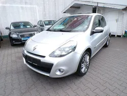 Silber Gebraucht 2012 Renault Clio IV Night&Day Limousine | 7.490 € (Fairer Preis)