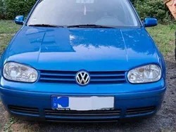 Blau Gebraucht 1999 VW Golf IV Kleinwagen | 2.500 € (Fairer Preis)