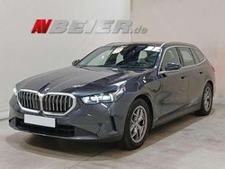 Sophistograu Gebraucht 2024 BMW 520 Kombi | 48.990 € (Superpreis)