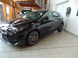 Zilinaschwarz Neu 2024 Kia Ceed Limousine | 22.980 € (Fairer Preis)