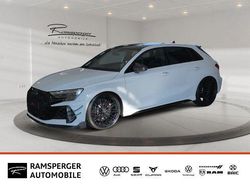 Weiß (arkonaweiß) Gebraucht 2022 Audi RS3 Sportback Comfort Kleinwagen | 119.880 €