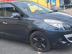 Schwarz Gebraucht 2012 Renault Mégane GrandTour Kombi | 4.690 € (Fairer Preis)
