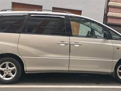 Silber Gebraucht 2000 Toyota Previa Van / Kleinbus | 8.000 €