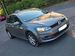 Grau Gebraucht 2015 VW Golf VII Kleinwagen | 8.500 € (Guter Preis)