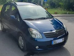 Blau Gebraucht 2002 Toyota Corolla Verso Sol Van / Kleinbus | 3.800 € (Guter Preis)