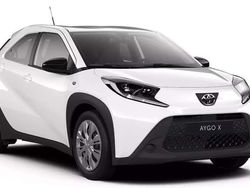 Weiss Neu 2025 Toyota Aygo Business Edition Kleinwagen | 15.790 €