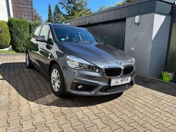 Mineralgrau metallic Gebraucht 2015 BMW 218 Van / Kleinbus | 10.490 € (Fairer Preis)
