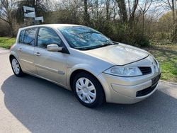 Gold Gebraucht 2006 Renault Mégane II Dynamique Limousine | 700 € (Superpreis)