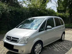 Silber Gebraucht 2005 Opel Meriva Van / Kleinbus | 1.799 € (Fairer Preis)