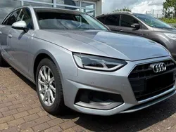Silber Gebraucht 2023 Audi A4 Advanced Kombi | 26.200 € (Superpreis)