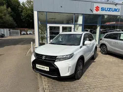 Weiß Neu 2025 Suzuki Vitara Comfort SUV | 25.950 € (Etwas zu teuer)