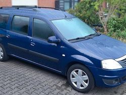 Blau Gebraucht 2009 Dacia Logan MCV Lauréate Kombi | 2.660 € (Fairer Preis)