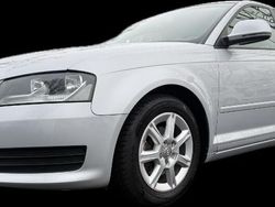 Grau Gebraucht 2010 Audi A3 Sportback Ambiente Limousine | 8.849 € (Etwas zu teuer)