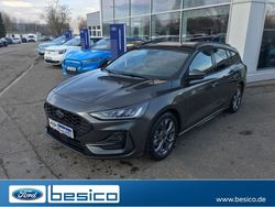 Grau Neu 2025 Ford Focus ST-Line X Limousine | 33.990 € (Teuer)