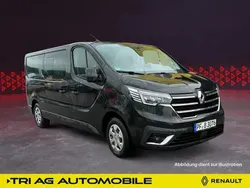 Tenebro schwarz Gebraucht 2023 Renault Trafic Life Van | 43.995 € (Etwas zu teuer)