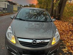 Grau Gebraucht 2010 Opel Corsa Kleinwagen | 1.999 €