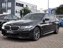 Grau Gebraucht 2023 BMW 530 M Sport Limousine | 42.500 € (Fairer Preis)