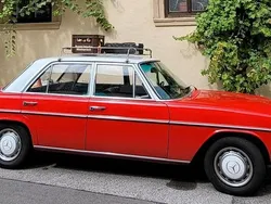 Rot Gebraucht 1972 Mercedes W115 Limousine | 12.999 €