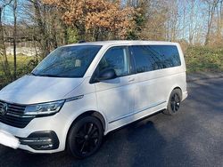Weiß Gebraucht 2021 VW Multivan Generation Six Van | 42.800 € (Etwas zu teuer)