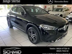 Kosmosschwarz Gebraucht 2023 Mercedes GLA200 Business SUV | 38.350 € (Fairer Preis)